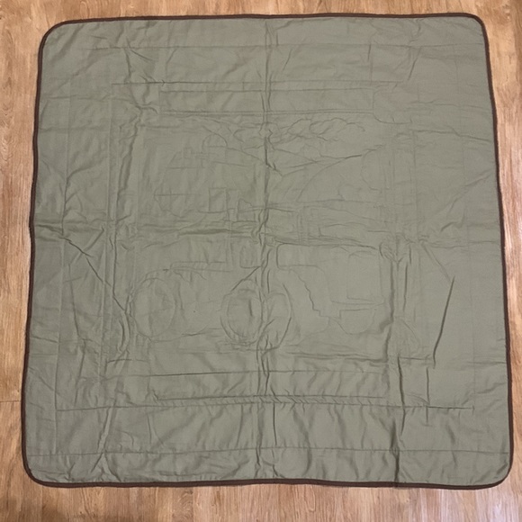 John Deere hand crafted quilt, wall hanging - Picture 7 of 8